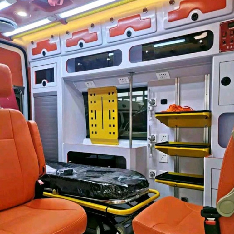 西峰长途救护车护送病人租赁价格